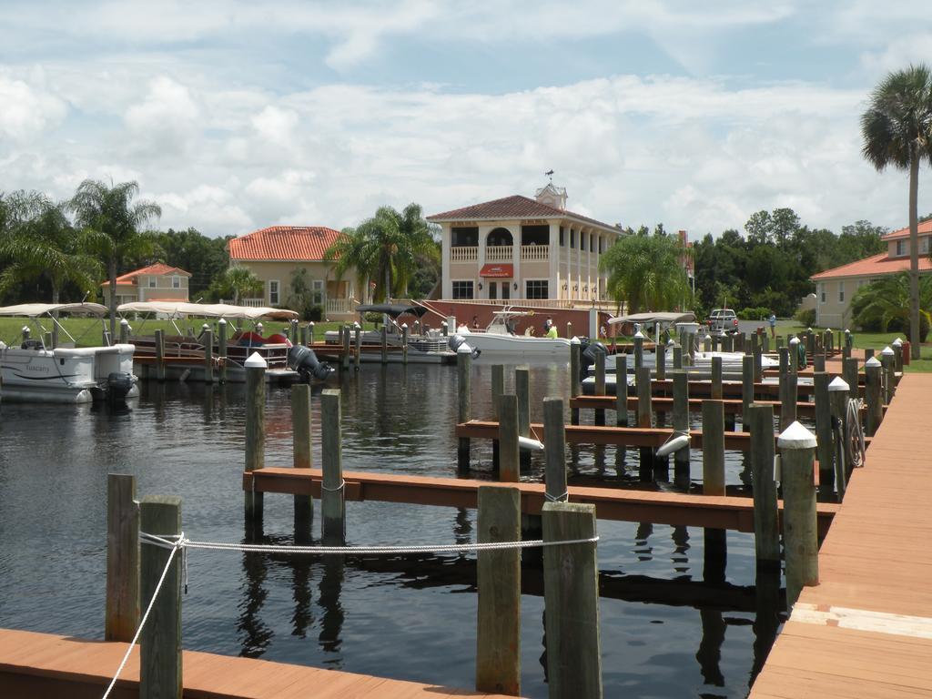 Tradewinds Homosassa Marina Resort Exterior photo