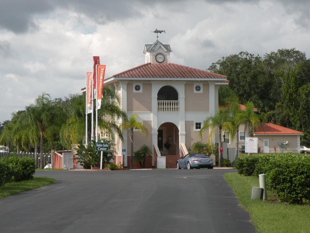 Tradewinds Homosassa Marina Resort Exterior photo