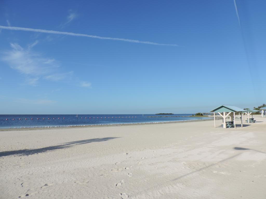 Tradewinds Homosassa Marina Resort Exterior photo