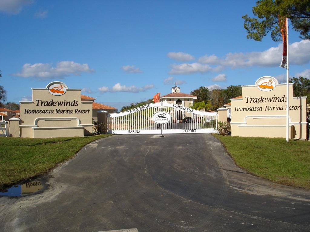 Tradewinds Homosassa Marina Resort Exterior photo